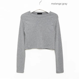 Basic long-sleeve cropped T-shirt