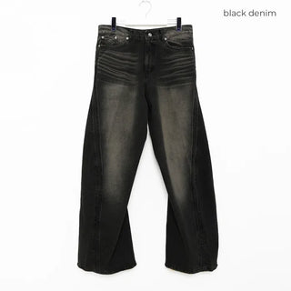 (Unisex) Washing Incision 3D Denim Pants