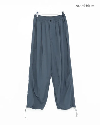 (Unisex) Black Button Elastic Waist Parachute Pants