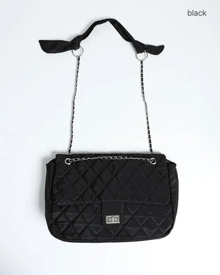 Quilted chain shoulder bag