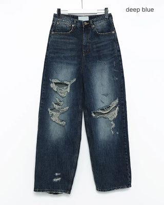 Wide distressed curved jeans