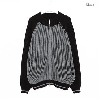 Two-tone raglan knit zip-up
