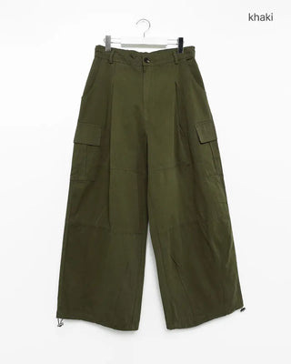 Panel-switching cargo pants