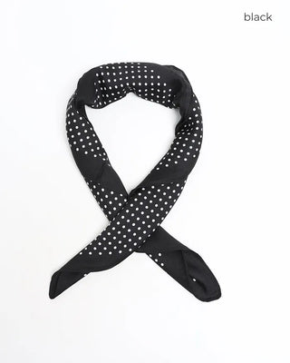 Pointed polka dot scarf