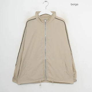 Two-tone windbreaker