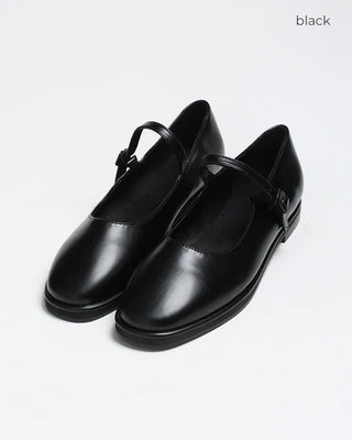 Round-toe Mary Jane flat shoes