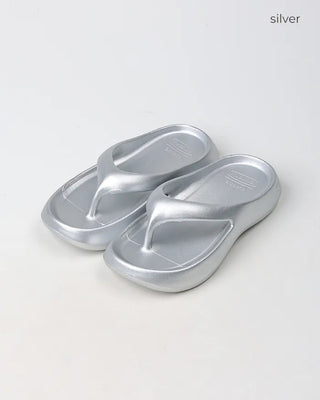 Round Bold Beach Sandals