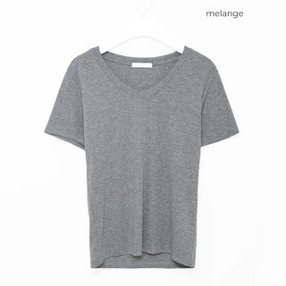 V-neck basic T-shirt
