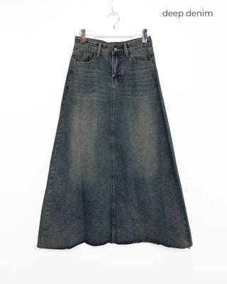 Vintage denim long skirt