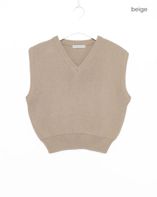 V-neck ribbed hem semi-cropped knit vest