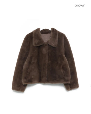 Crop collar point fur jacket