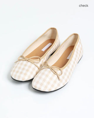 Ribbon flat shoes