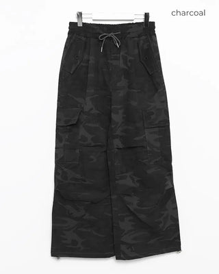 (Unisex) Knee-tuck Camouflage Cargo Easy Pants
