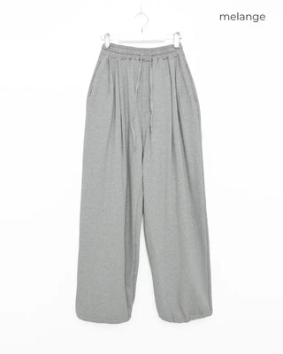 Back embroidered sweatpants