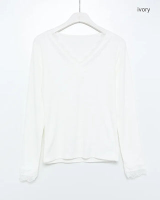 Lace V-neck slim T-shirt
