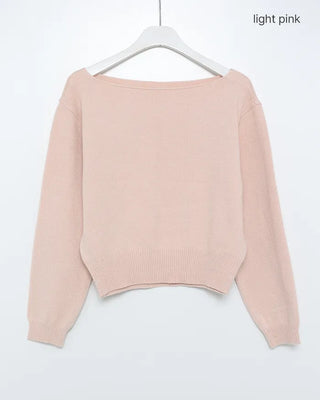 Simple boat neck knit