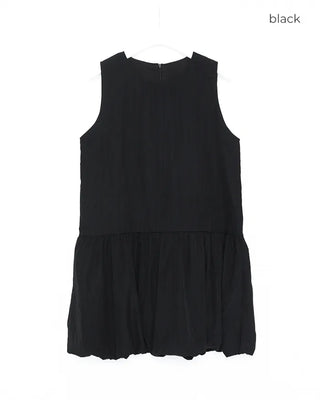 Sleeveless balloon mini dress