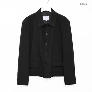 Button-collar cropped jacket