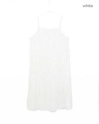Flower punching lace hem camisole dress