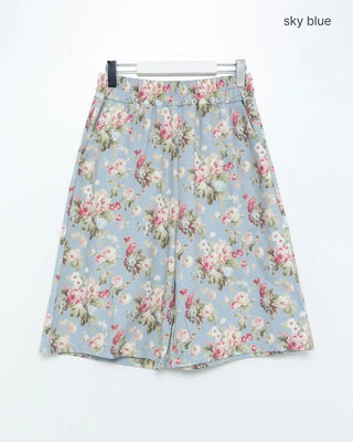 Flower pattern Bermuda shorts