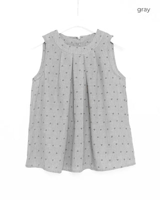 Heart pattern sleeveless blouse
