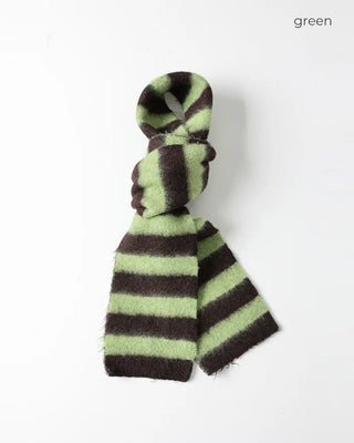Colored border scarf