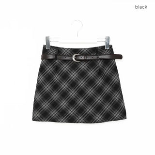 Checkered mini skirt