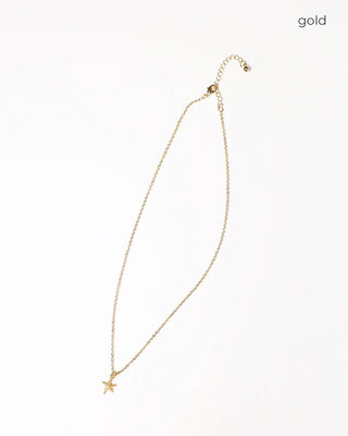 Star pendant necklace