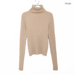 Hand warmer high neck T-shirt