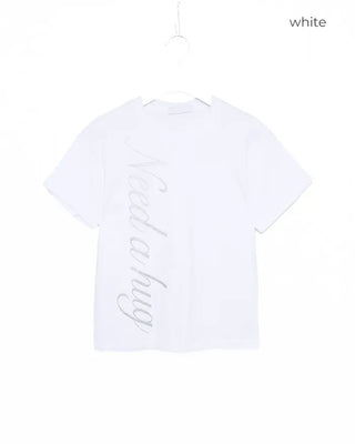 Need a hug lettering half t-shirt