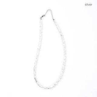 Mini pearl necklace