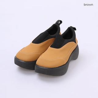 Band sneakers
