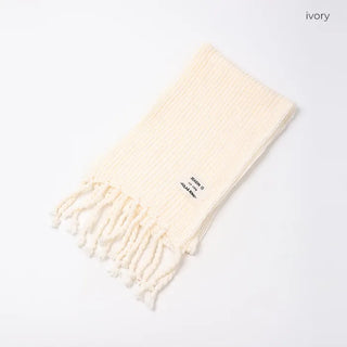 Rib Twist Tassel Point Scarf