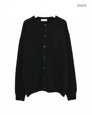 Basic round-button cardigan