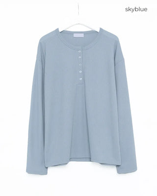 Henley neck long-sleeved knit