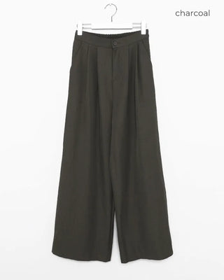 Tucked wide slacks