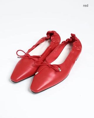Square-toe ribbon flat shoes