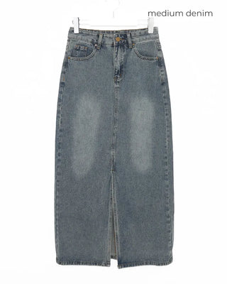 Front slit denim long skirt