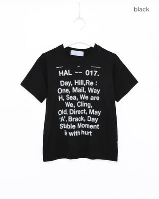 Long lettering half T-shirt