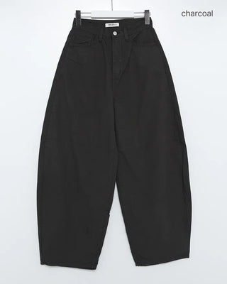 Back pocket polka dot wide pants