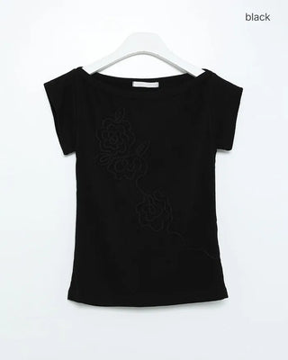 Flower embroidered short-sleeved T-shirt