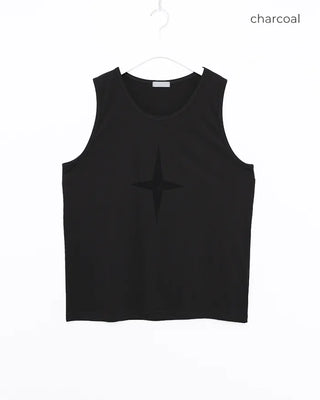 Crack print sleeveless top