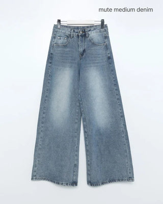 Washed wide-leg denim pants