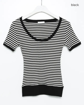 Oval neck striped tight T-shirt