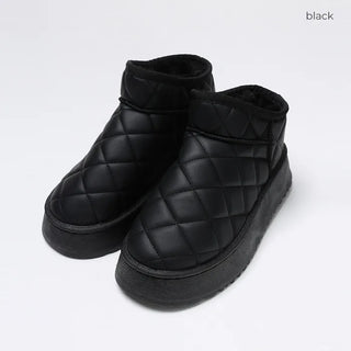 Quilted sheepskin boots