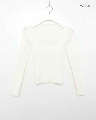 Wave neckline ribbed knit