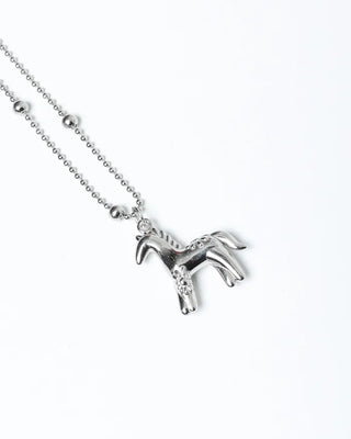 Horse pendant necklace