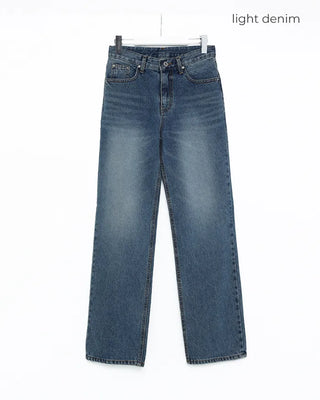 Simple straight-leg jeans