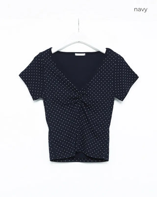 V-neck polka dot shirred half T-shirt