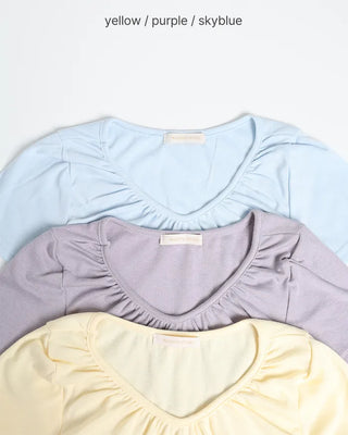 V-neck shirred short-sleeved T-shirt